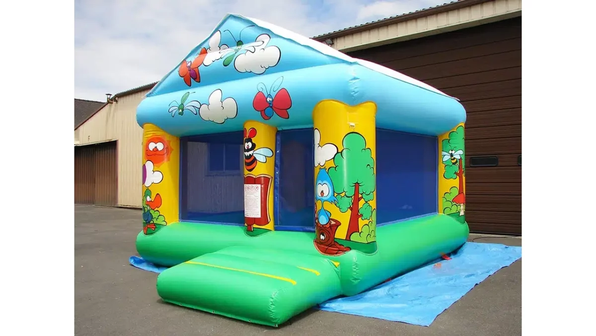 BAIN ROMAIN AVEC TOIT