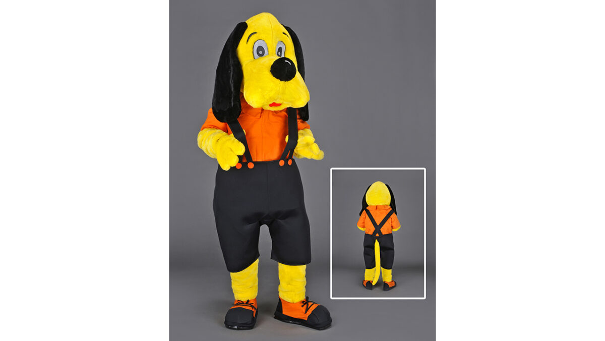 CHIEN EN SALOPETTE