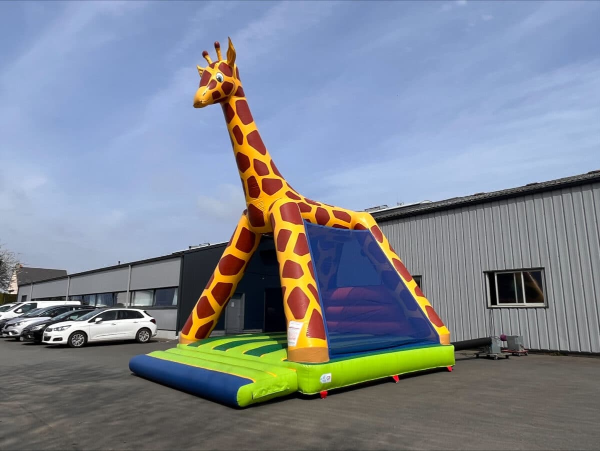 ZONA DE JUEGOS CON TEMÁTICA MARINA PARA NIÑOS PEQUEÑOS